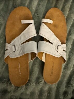 White Leather Slide Sandals with Soft Tan Footbed